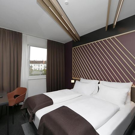 B&B Hotel Berlin City-Ost Exteriör bild