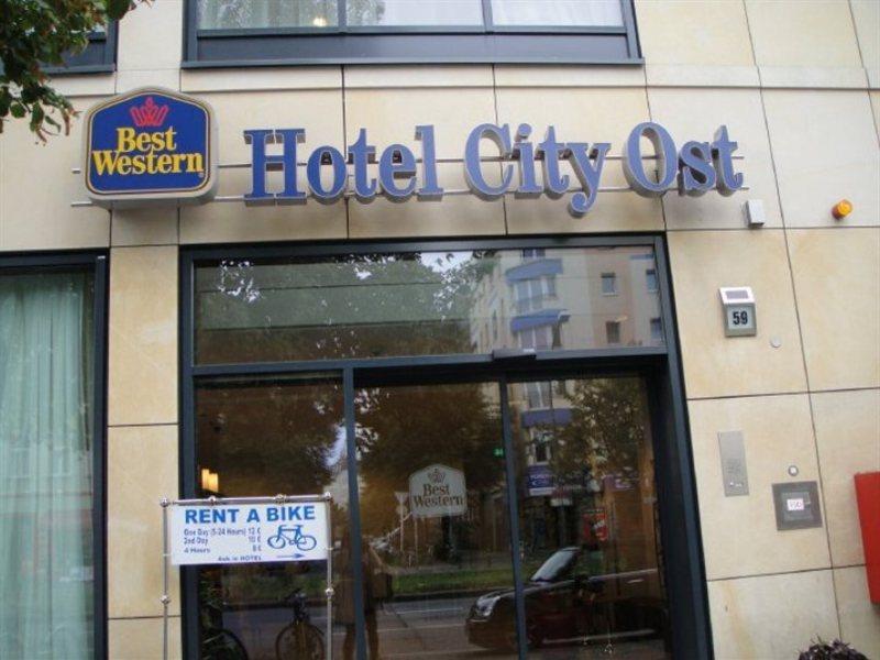 B&B Hotel Berlin City-Ost Exteriör bild